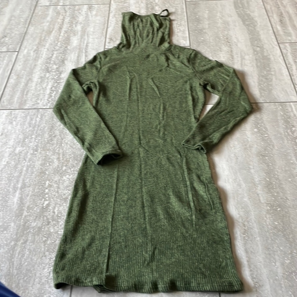 Ruby & Lace ,M,knitted green,self gaiter dress ,long sleeves